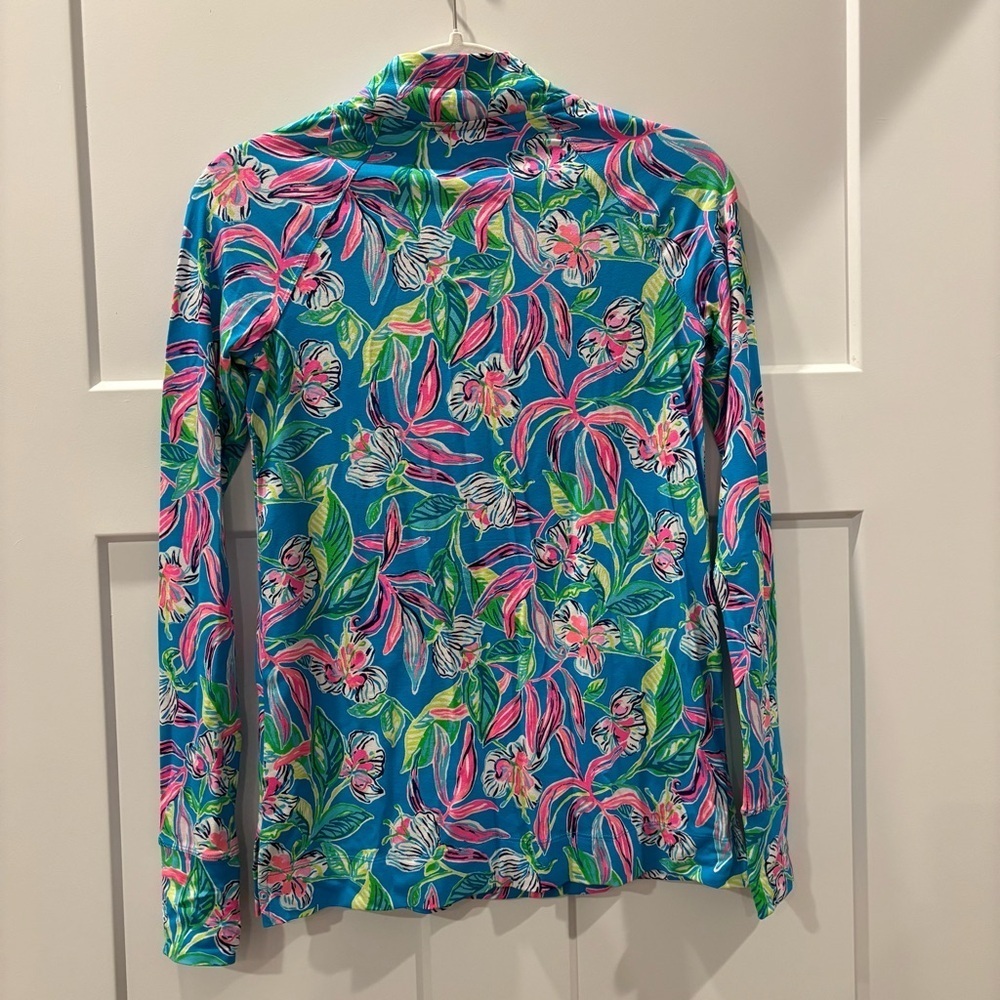 Lilly Pulitzer Luxletic Cassi Popover - Picture 2 of 7